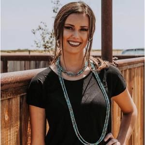 Meet your Posher, Whitney